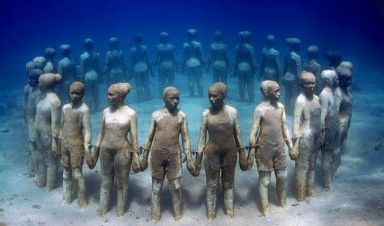 Cancun_Underwater_Museum_2